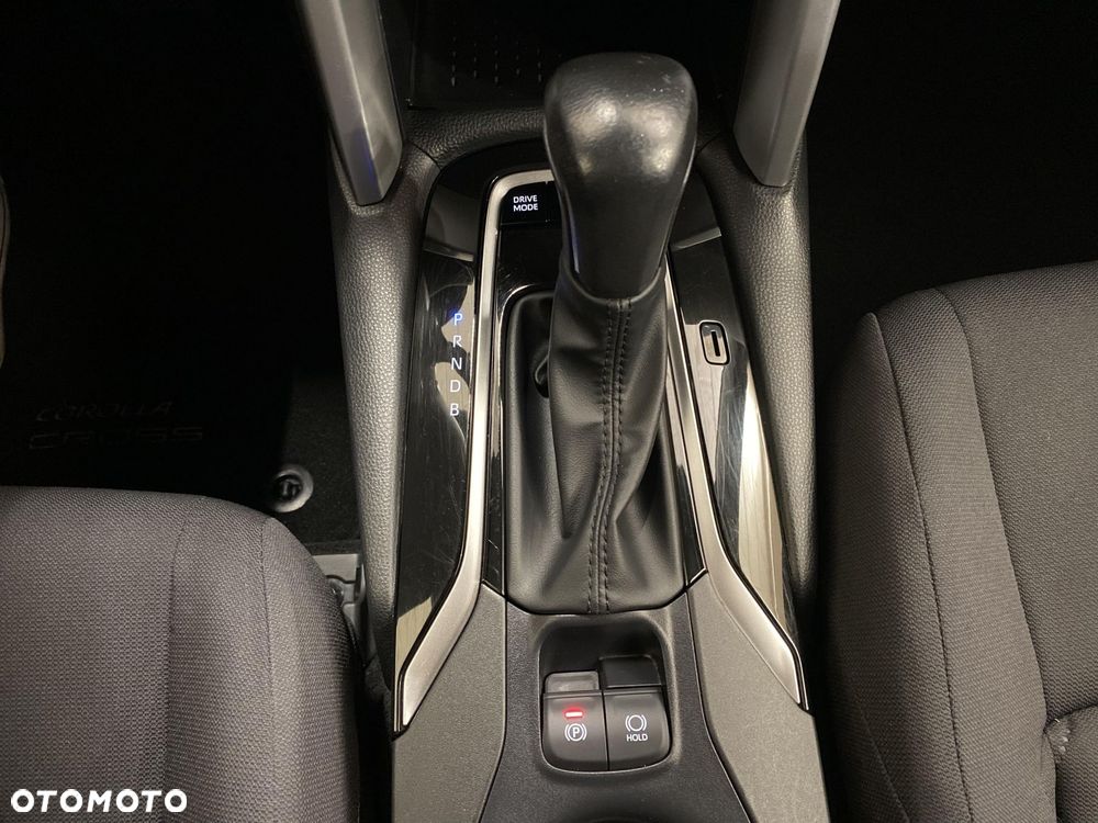 Toyota Corolla Cross - 20