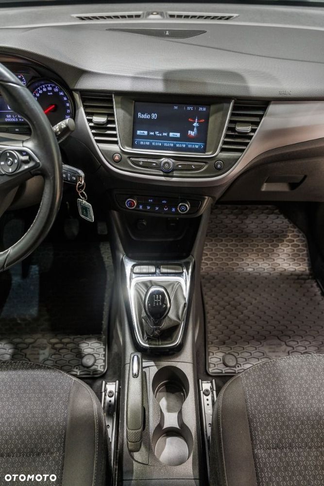 Opel Crossland X - 28