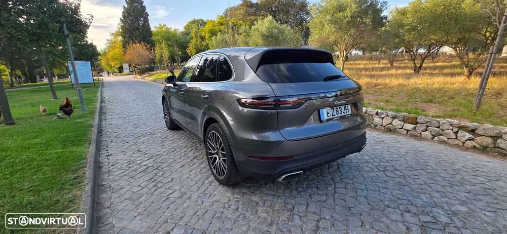 Porsche Cayenne E-Hybrid - 8