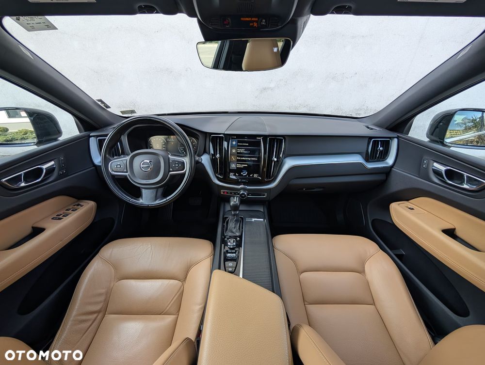 Volvo XC 60 T5 Geartronic Momentum Pro - 8