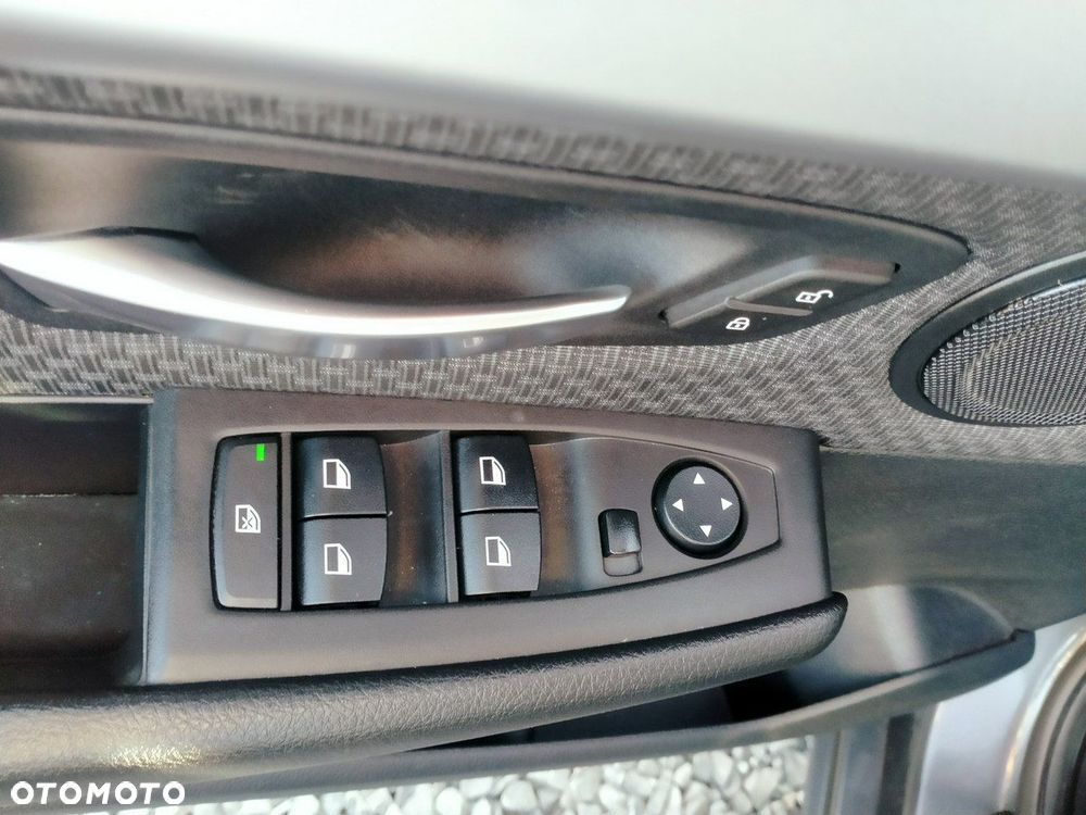 BMW Seria 2 218d Advantage - 11