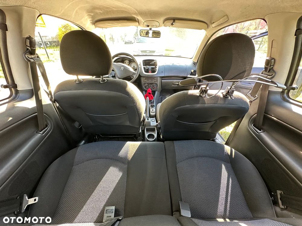 Peugeot 206 - 21