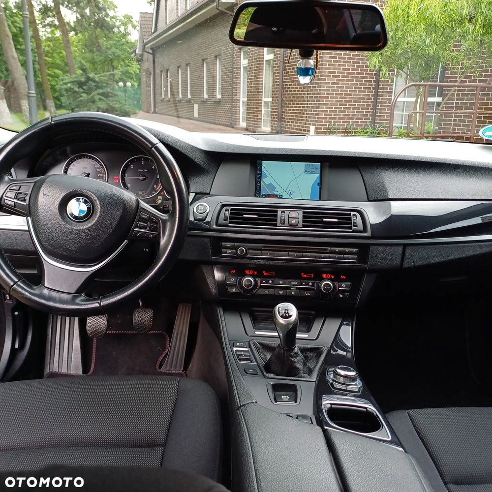 BMW Seria 5 - 11