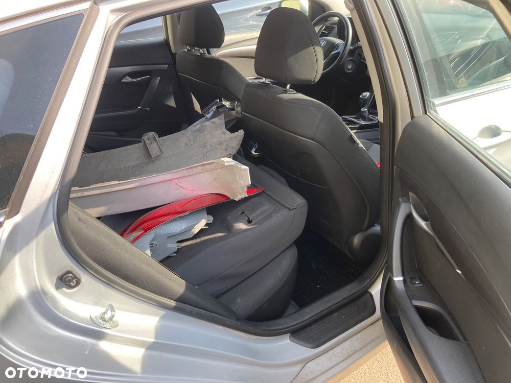 Hyundai i40 Kombi 1.6 Trend - 11