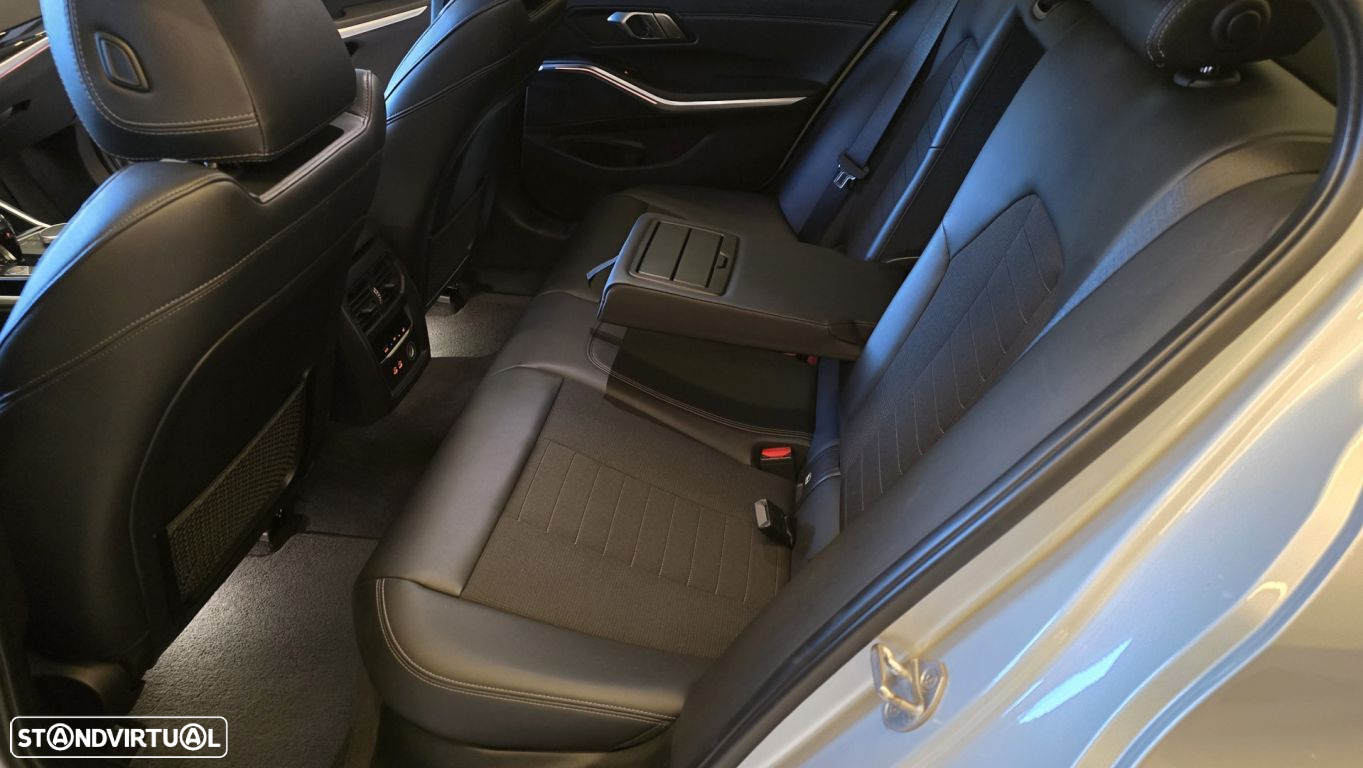 BMW 320 d Line Sport Shadow Auto - 49