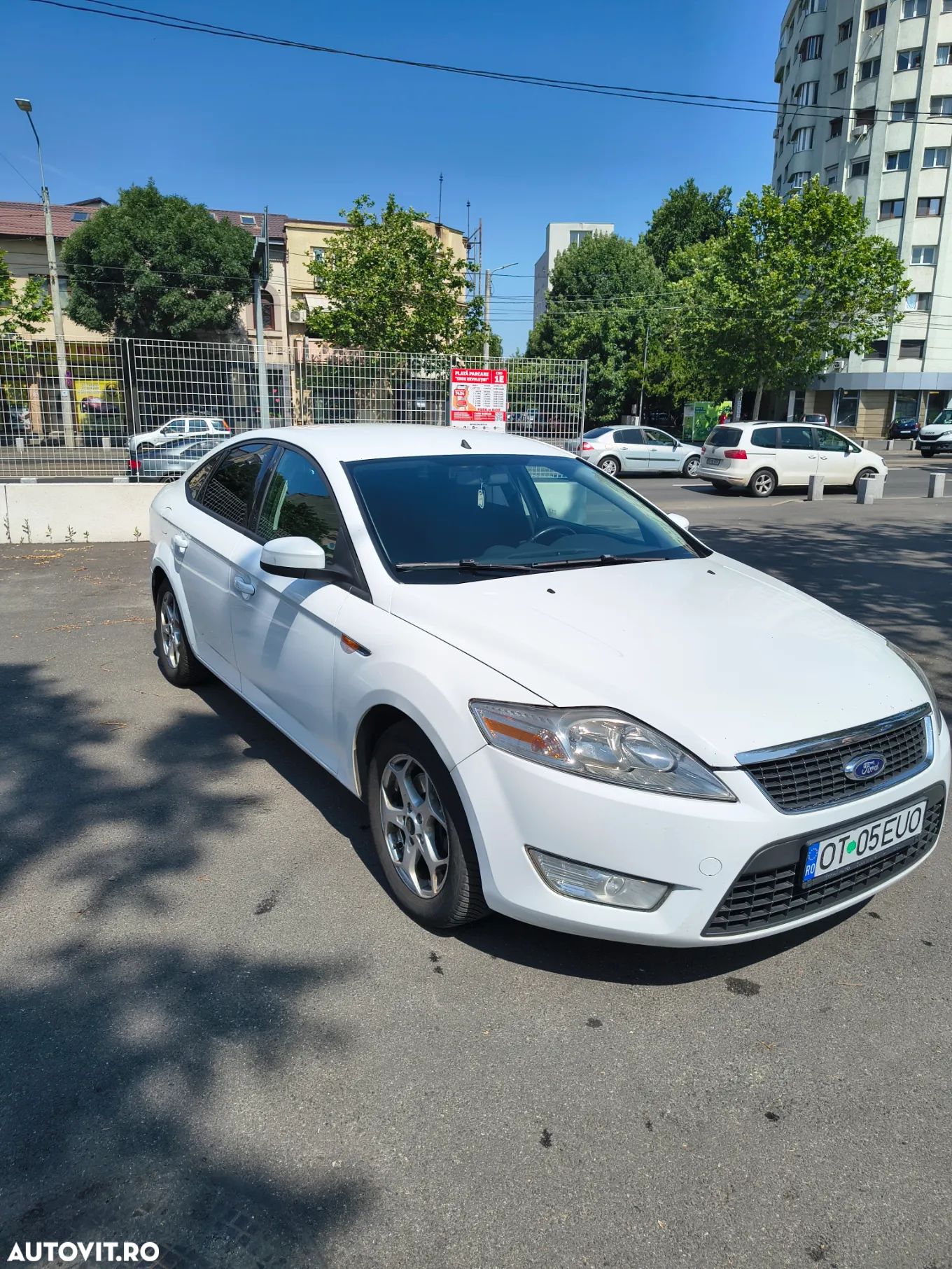 Ford Mondeo 1.8 TDCi Ambiente - 1