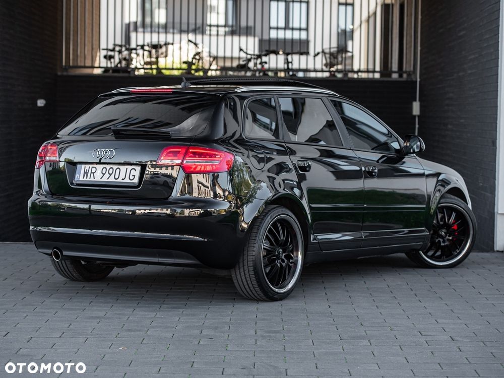 Audi A3 Sportback 2010 photo 5