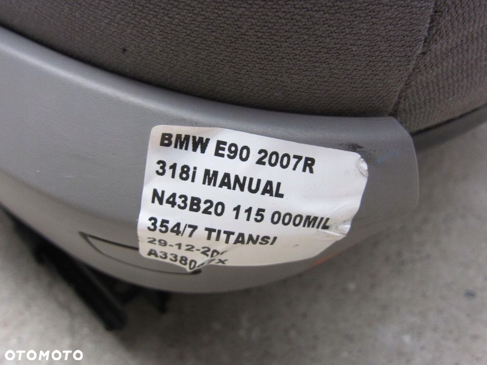 BMW 3 E90 E91 FOTEL PRAWY PASAŻERA SZARY MATERIAŁ TAPICERKA - 7