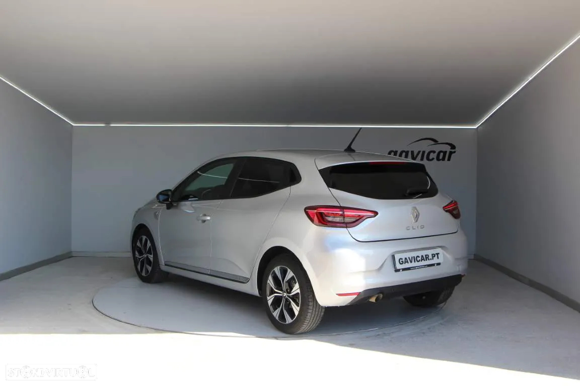 Renault Clio 1.0 TCe Limited CVT - 7