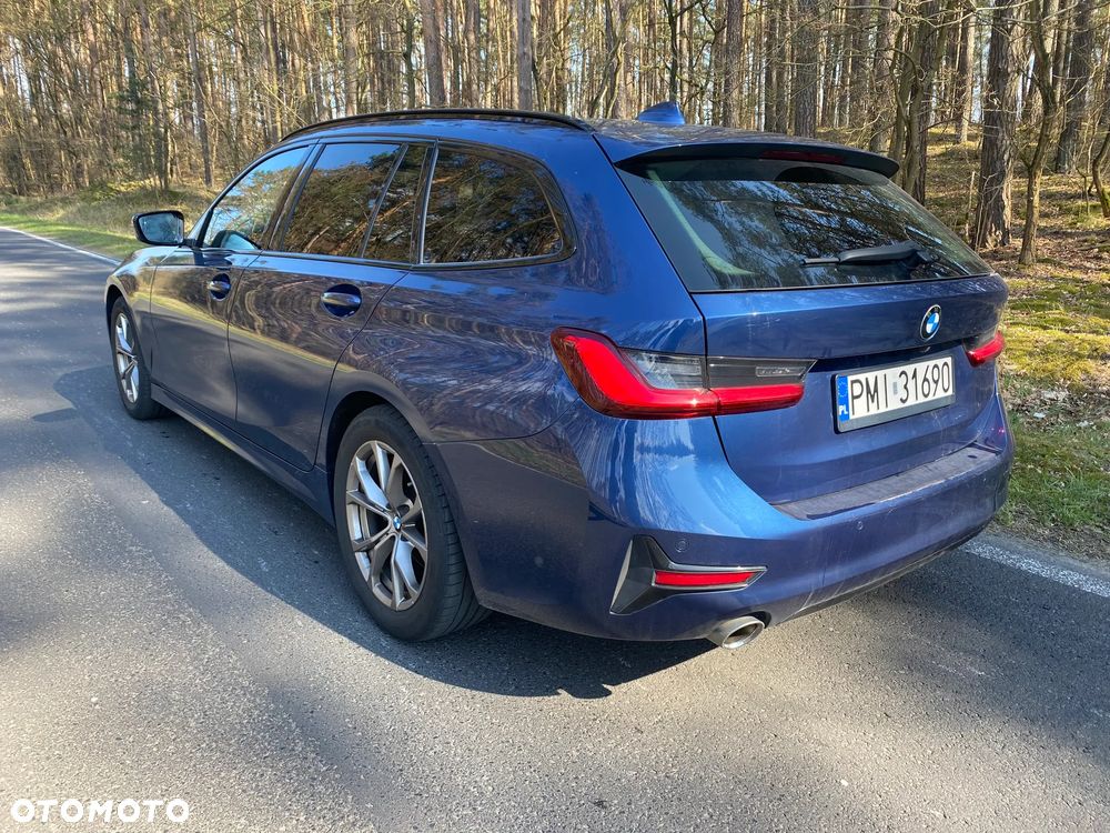 BMW Seria 3 320d MHEV Sport Line - 6