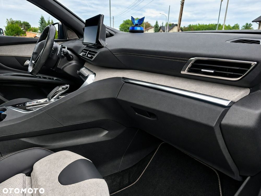 Peugeot 3008 1.6 PureTech Hybrid4 PHEV GT Pack S&S EAT8 - 20