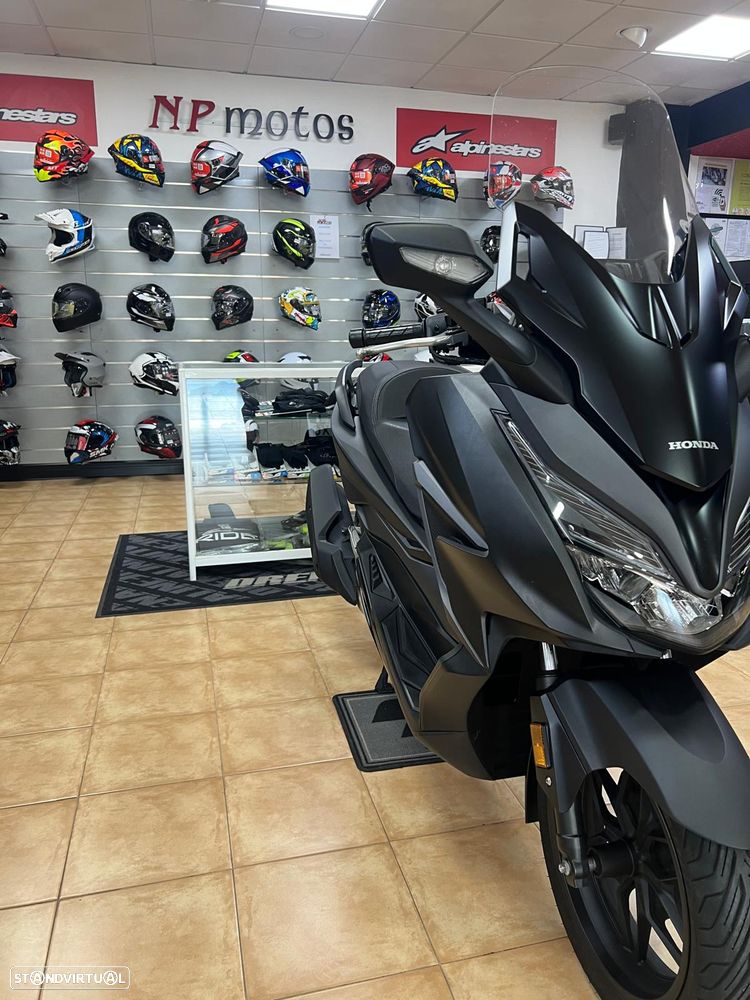 Honda Forza - 10
