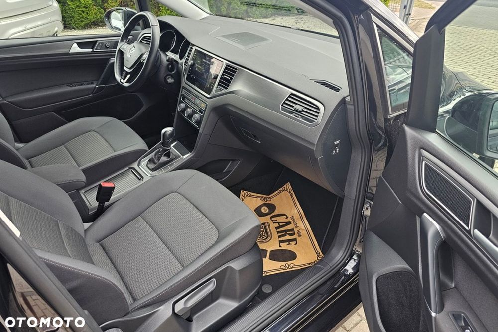 Volkswagen Golf Sportsvan - 20