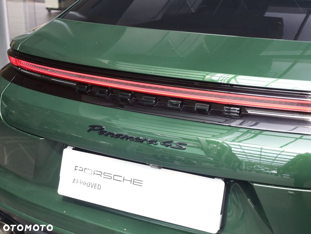Porsche Panamera - 24
