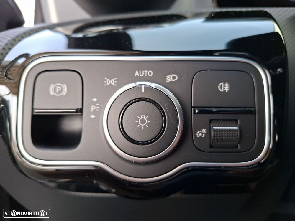 Mercedes-Benz A 200 - 21