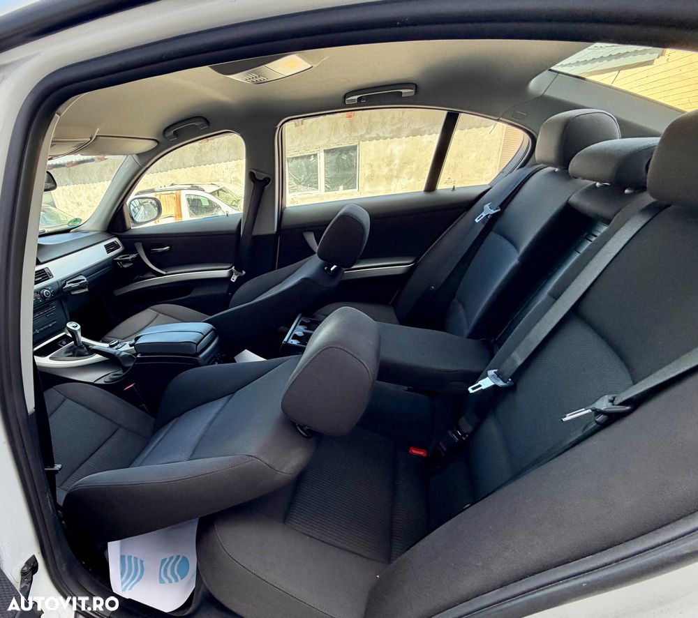 BMW Seria 3 320d DPF Edition Exclusive - 10