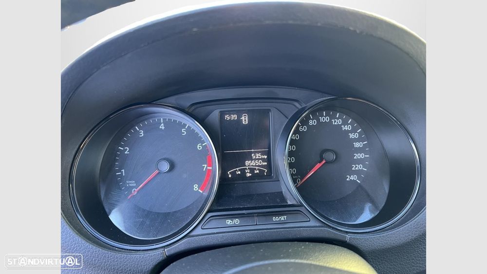 VW Polo 1.0 Trendline - 11