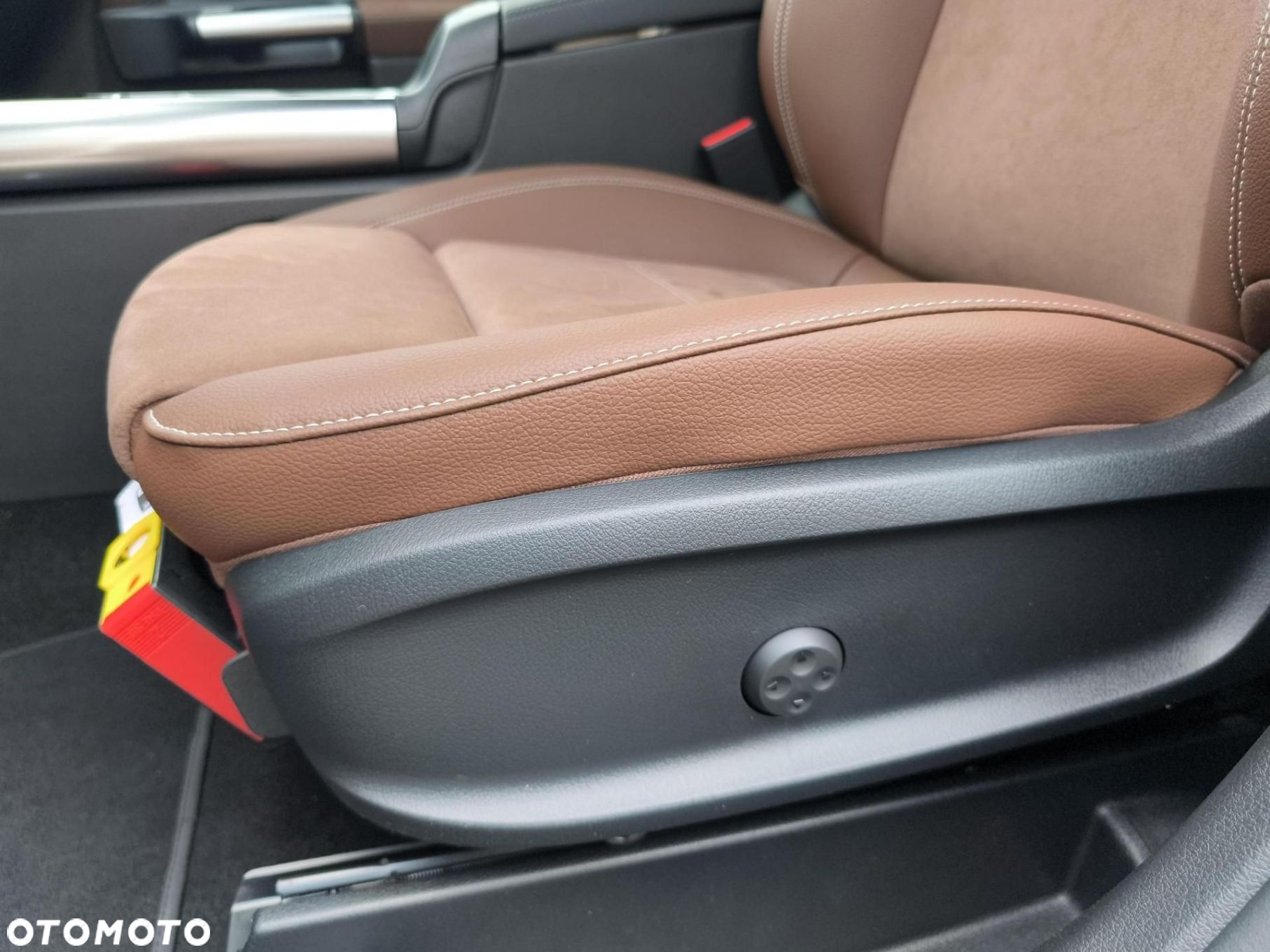 Mercedes-Benz GLA - 11