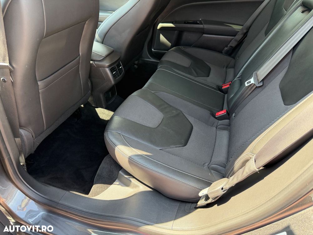 Ford Mondeo 2.0 TDCI PowerShift ST Line High - 13