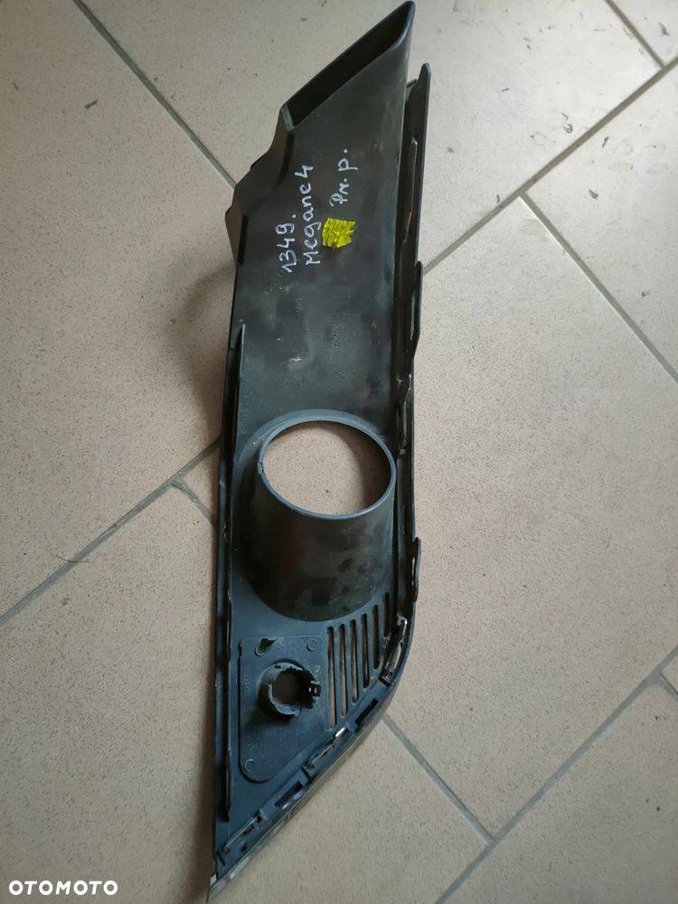 Kratka halogenu w zderzak Renault Megane 4 - 3