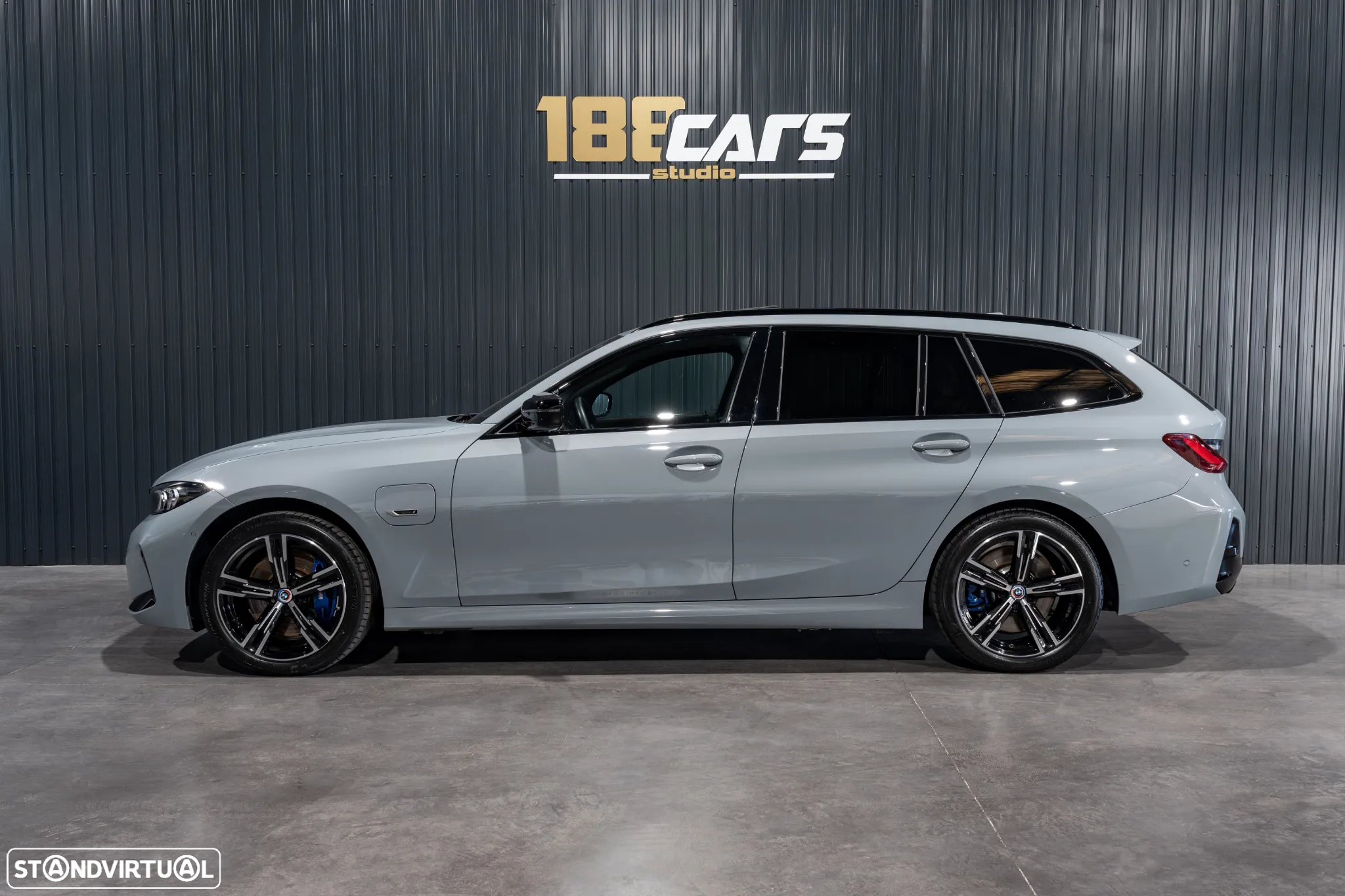 BMW 330 e Touring Pack M Auto - 30