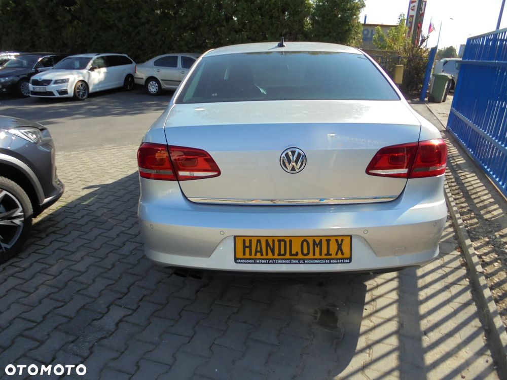 Volkswagen Passat 2.0 TDI Comfortline - 30