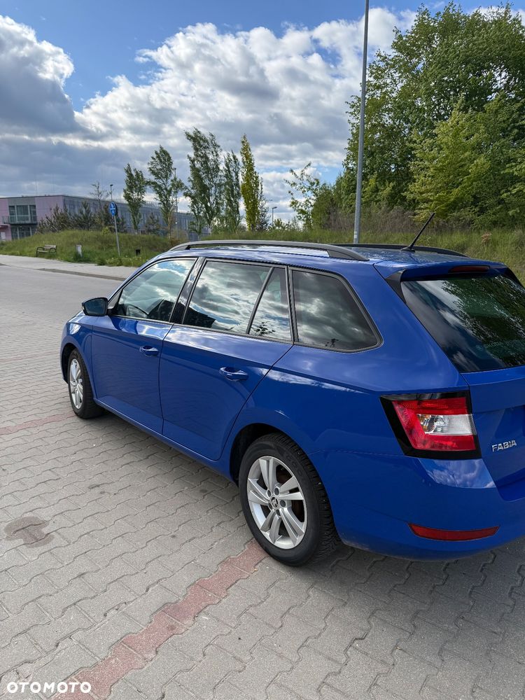 Skoda Fabia 1.0 Ambition Plus - 6