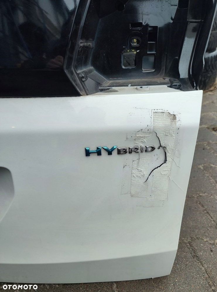 Klapa tył tylna 9811550177 Peugeot 3008 II 16- - 3