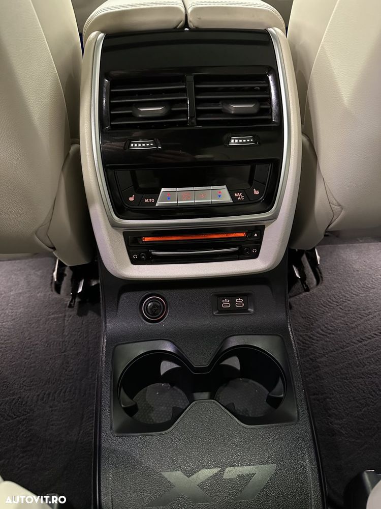 BMW X7 - 23