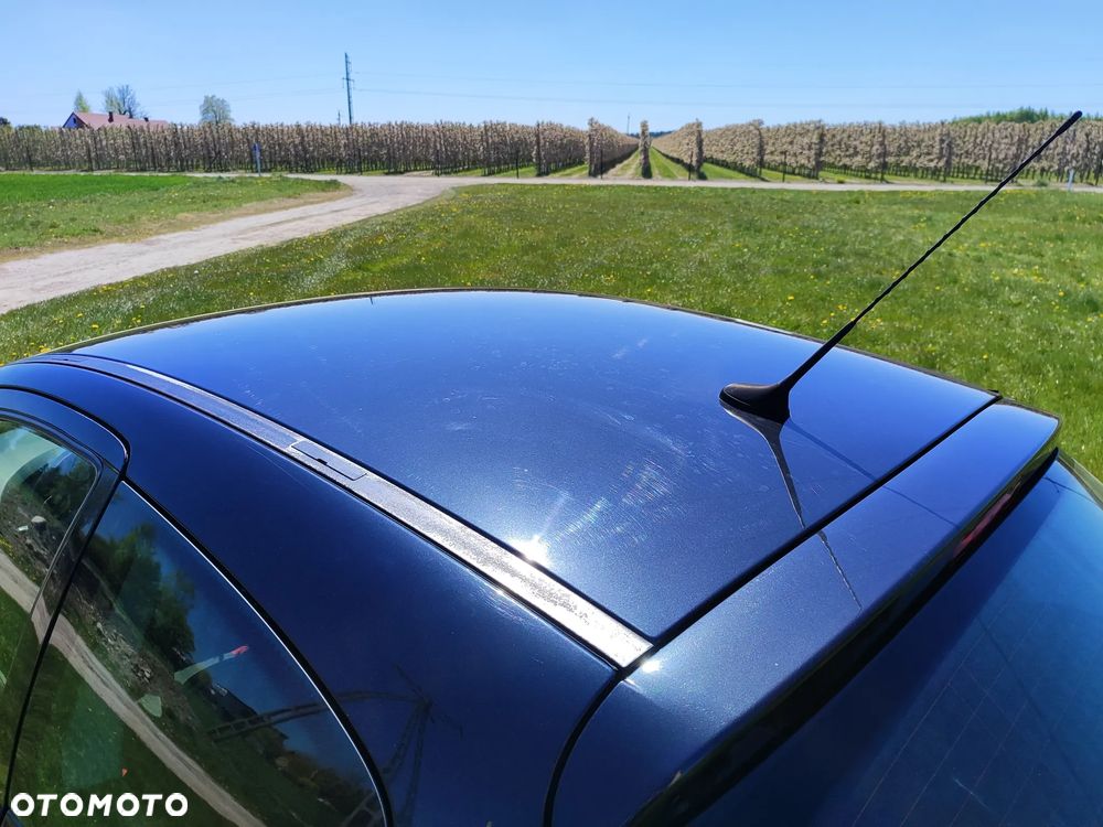 Peugeot 207 - 8