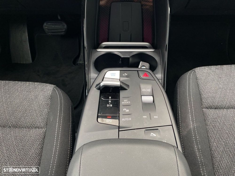 BMW iX1 eDrive20 - 12