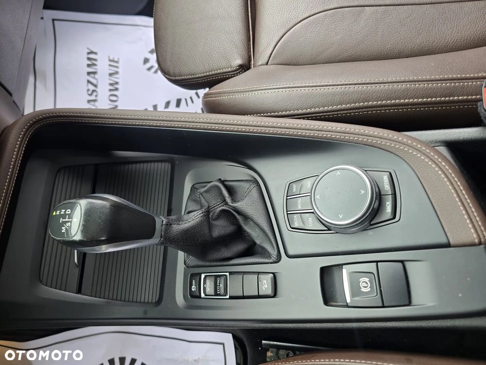 BMW X1 xDrive25i GPF xLine sport - 11