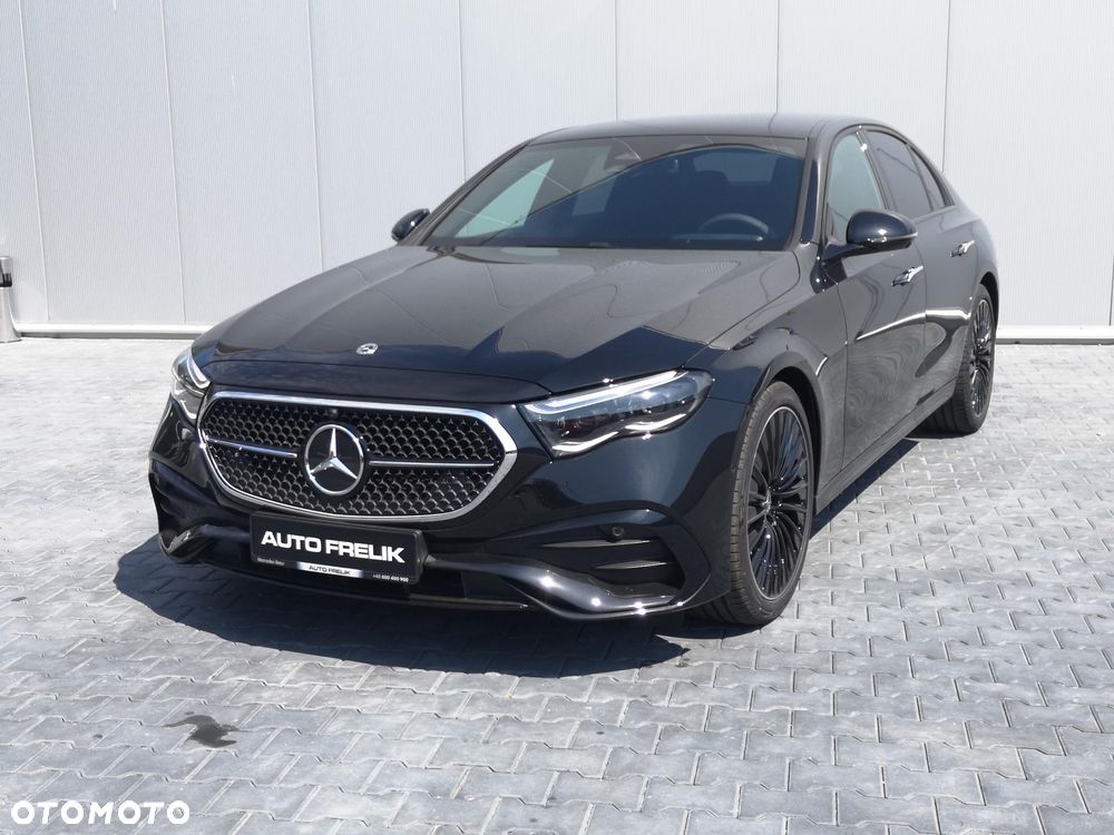 Mercedes-Benz Klasa E 200 mHEV 4-Matic AMG 9G-Tronic - 4