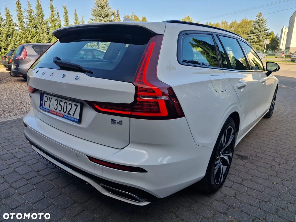 Volvo V60 B4 D Plus Dark - 8