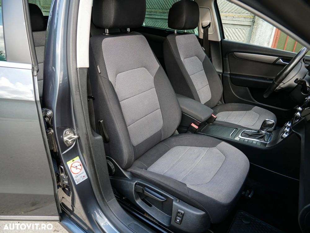 Volkswagen Passat - 13