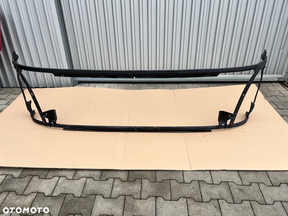 Stelaż maski Scania P atrapa ramka maska