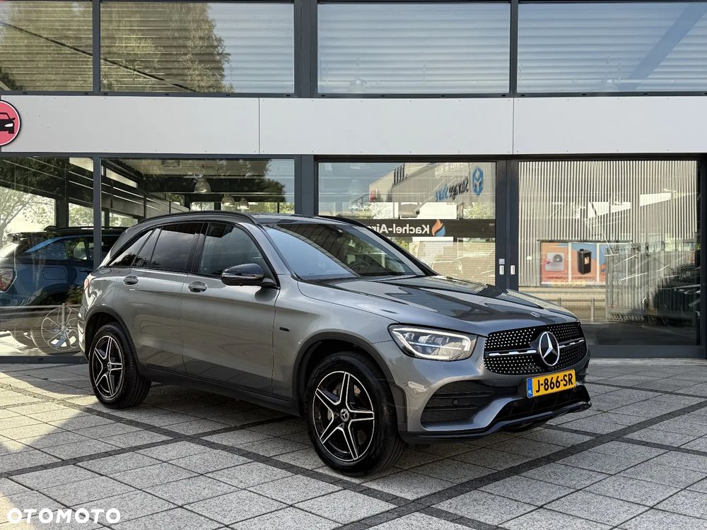 Mercedes-Benz GLC 300 e 4-Matic - 7