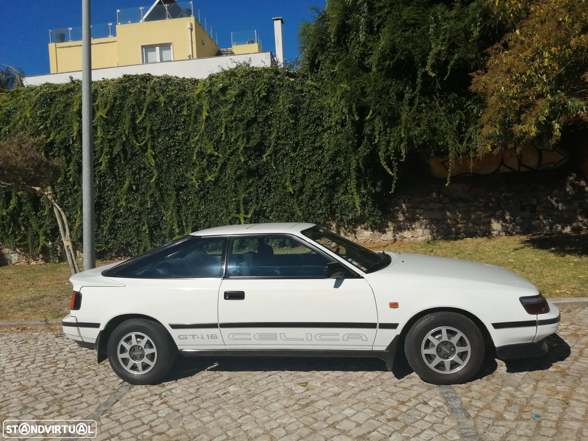 Toyota Celica 1.6 GT - 1