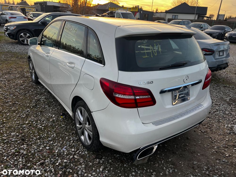 Mercedes-Benz Klasa B 250 4-Matic - 3