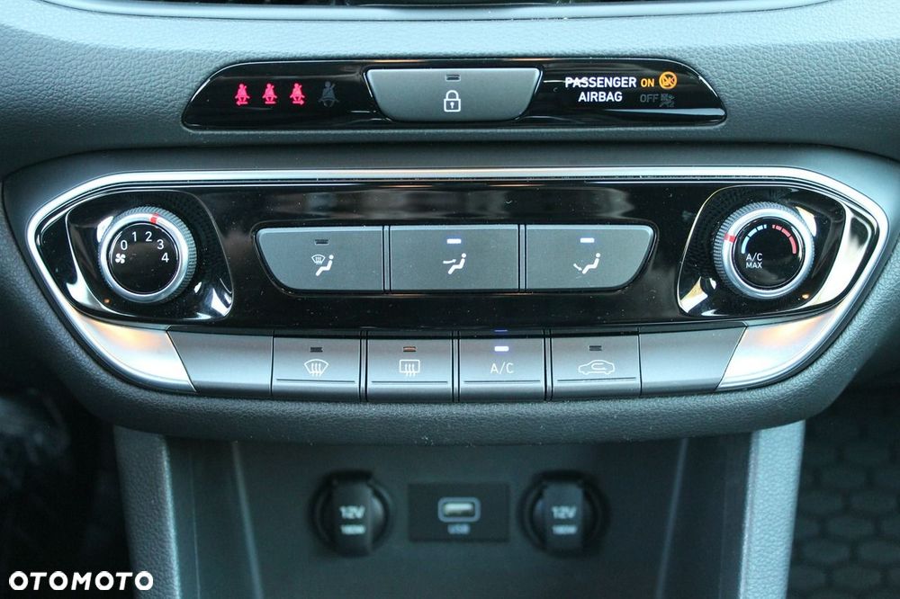 Hyundai i30 1.5 DPI Modern - 27