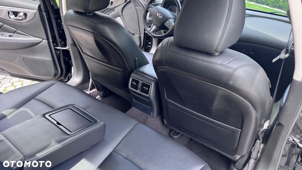 Infiniti Q50 Q50S 3.0t Sport - 4