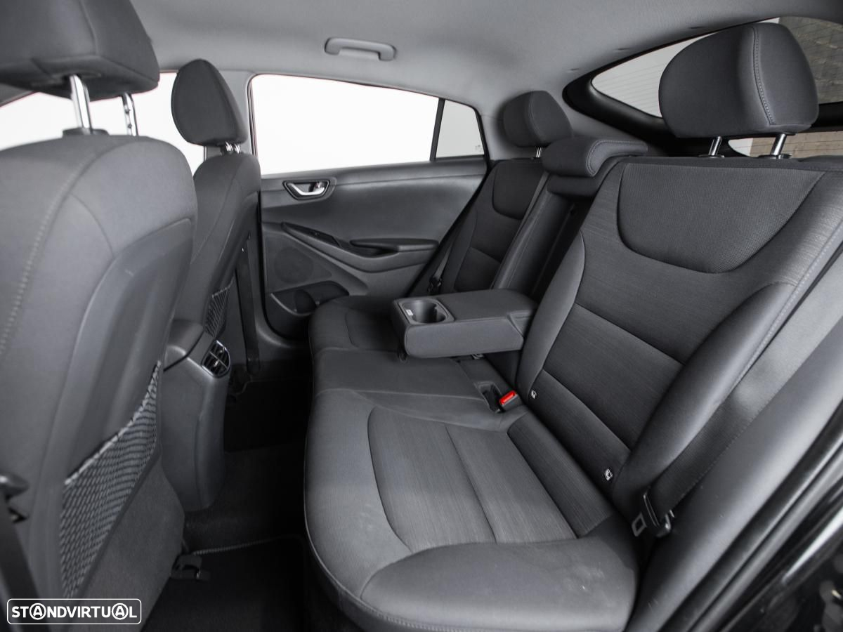 Hyundai Ioniq 1.6 GDI HEV Hybrid Tech - 10