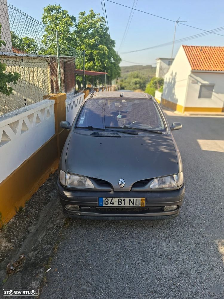 Renault Scénic 1.4 16V RTE - 2