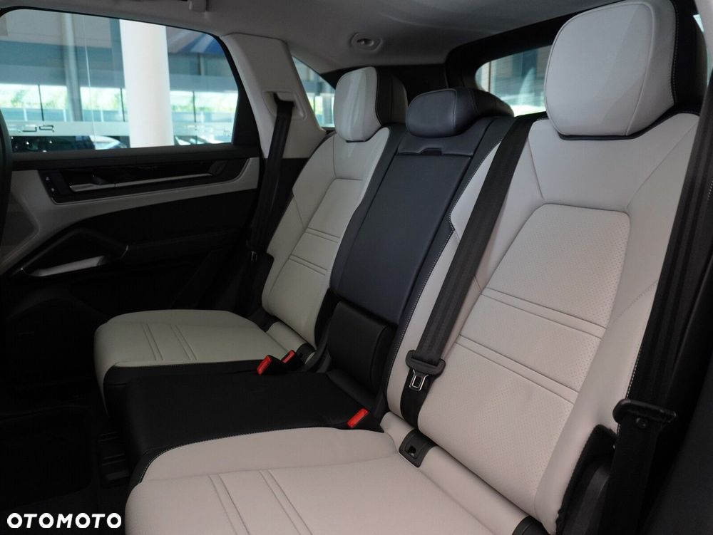 Porsche Cayenne Black Edition - 34