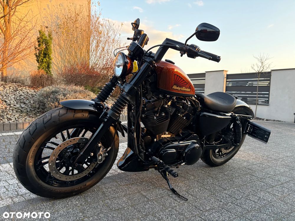 Harley-Davidson Sportster Forty-Eight - 11