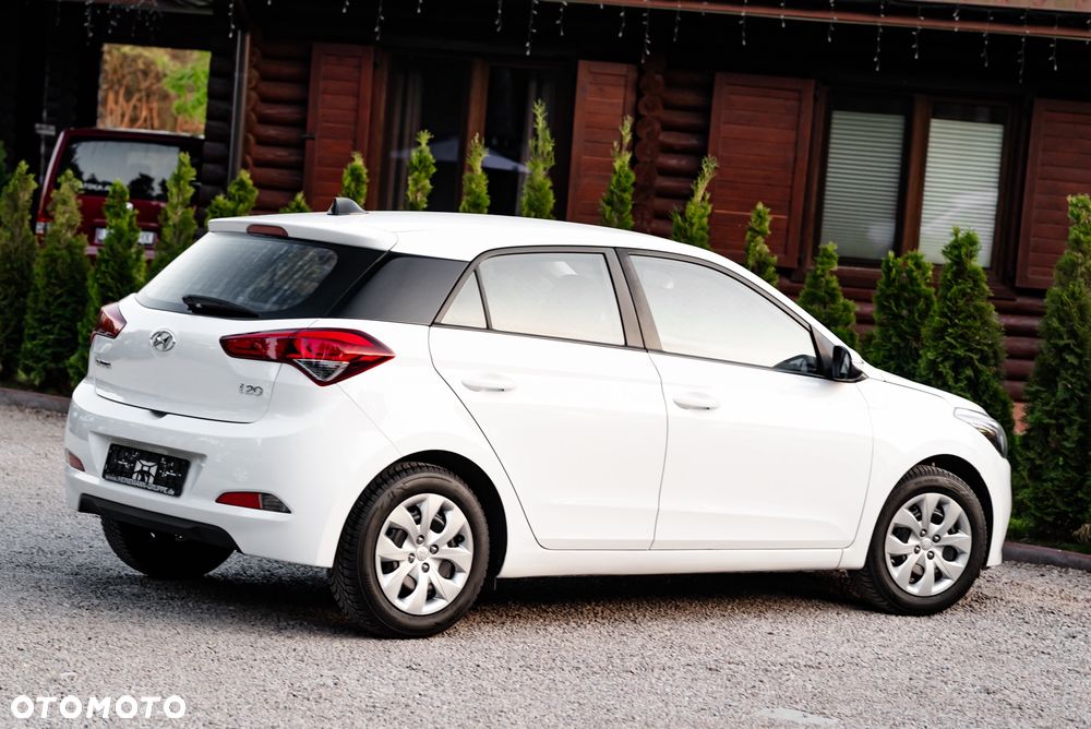 Hyundai i20 1.2 - 10