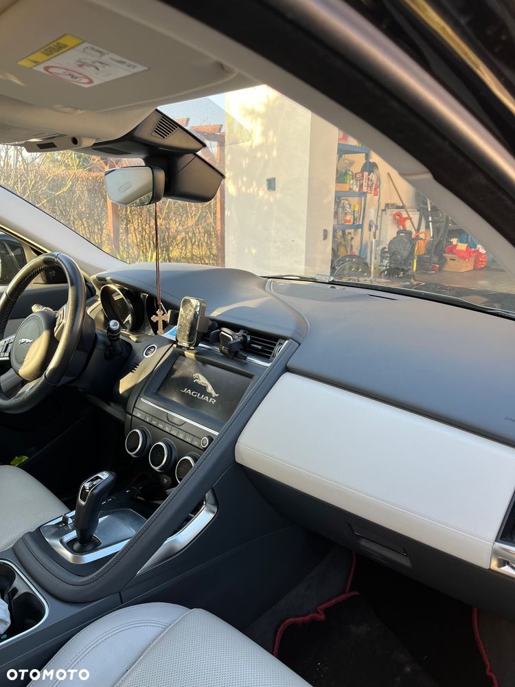 Jaguar E-Pace 2.0 i4D AWD S - 11