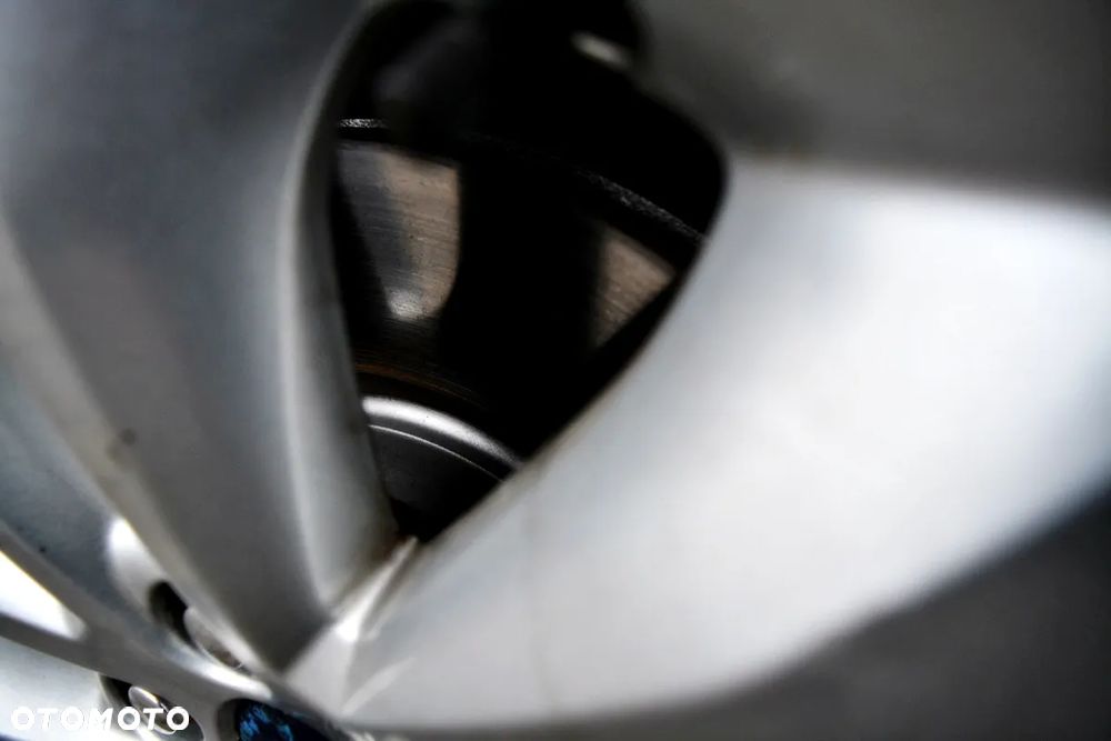 Ford Kuga 2.0 TDCi 4x4 Trend - 23