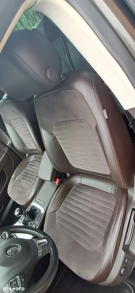 Volkswagen Passat 2.0 TDI Highline - 31