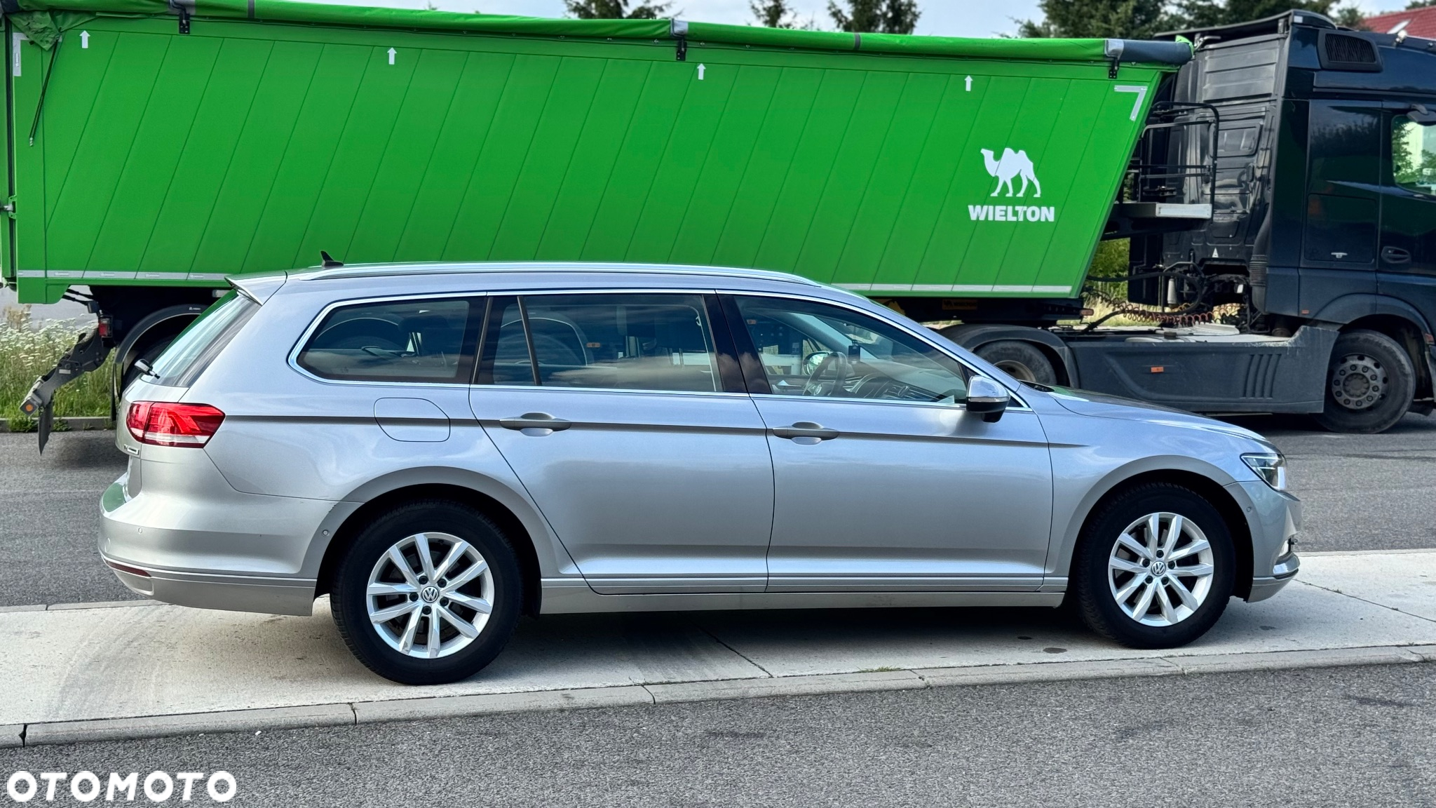 Volkswagen Passat Variant 1.6 TDI (BlueMotion Technology) DSG Comfortline - 5